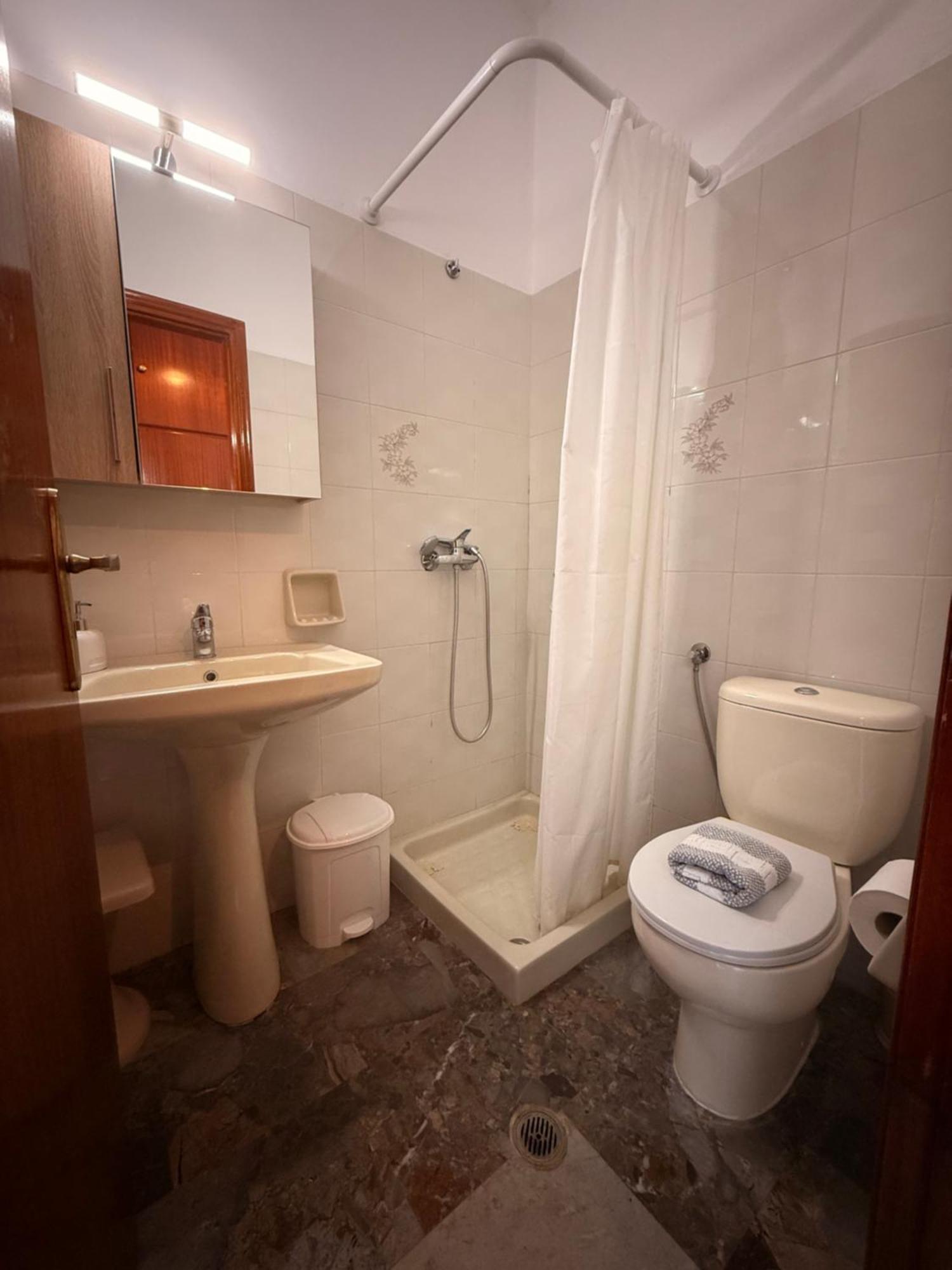Nikoli Apartments Benitses  Phòng bức ảnh